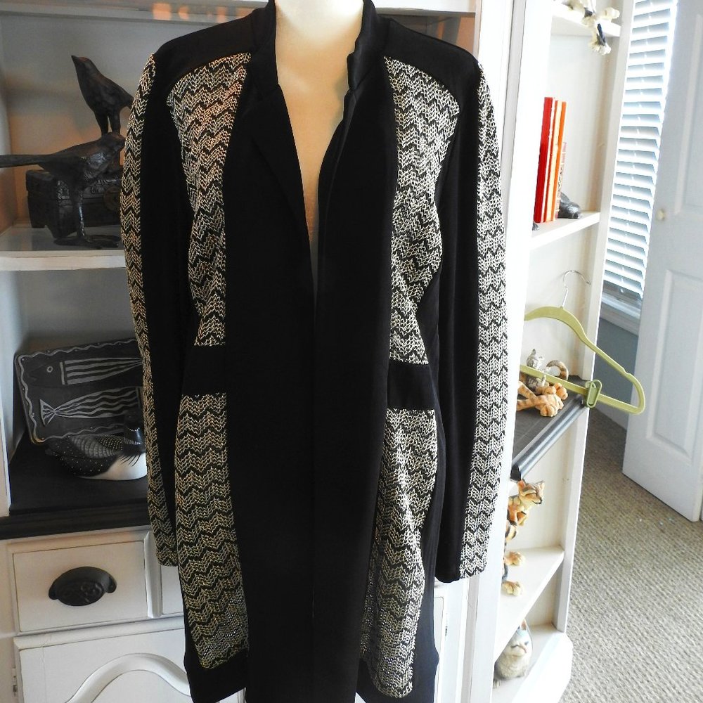 Stunning Black and Gold Jacket Chicos Travelers size 2
